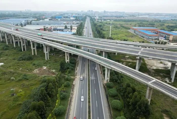 【決戰(zhàn)四季度】舊路煥新顏！這條路預計明年1月完成修復！
