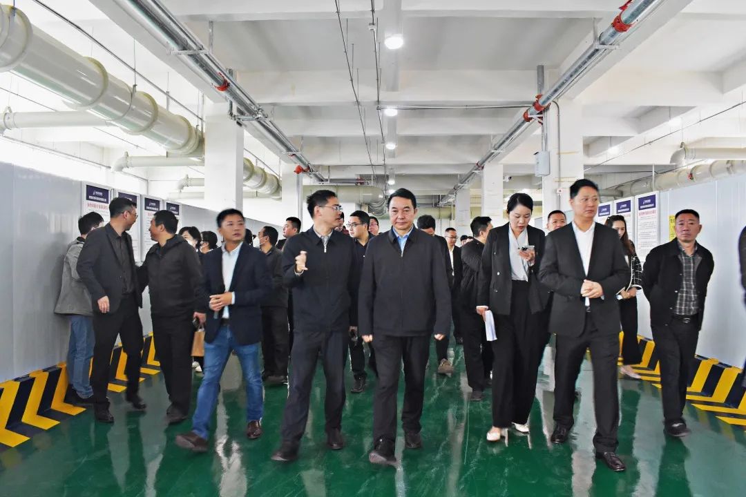 【子公司動態(tài)】四川省生態(tài)環(huán)境廳黨組成員、副廳長李銀昌帶隊參觀調研欣海環(huán)境公司